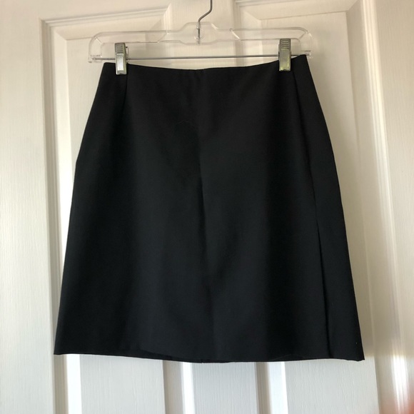 Dolce and Gabbana skirt suit - Picture 4 of 16